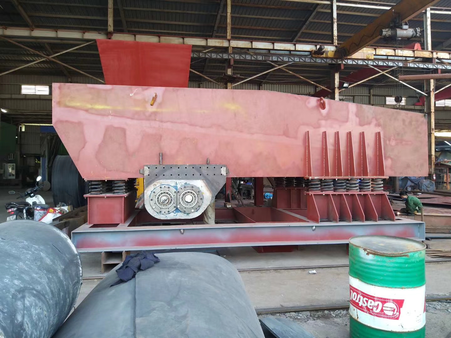 The bearings for vibrating screen