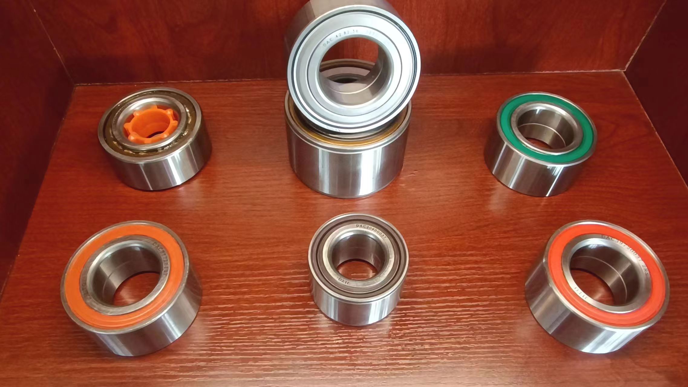 AUTO WHEEL HUB BEARING DAC25560032