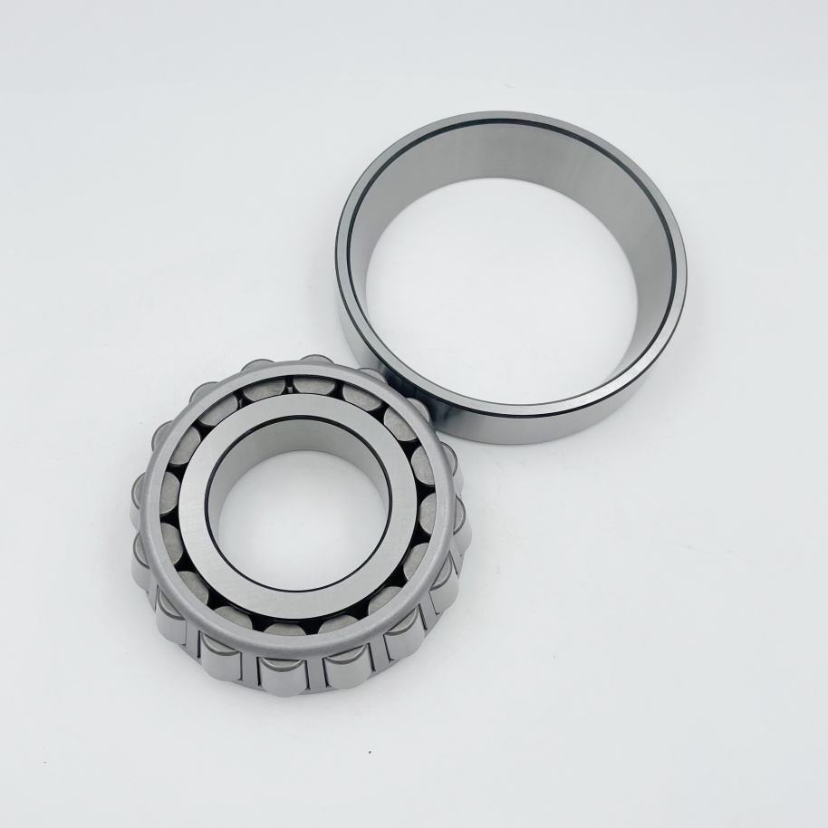Heavy-Duty Double Row Tapered Roller Bearing 32208 for Truck Transmissions