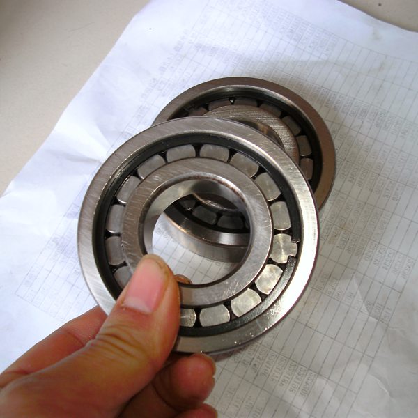 full complemented Cylindrical roller bearing