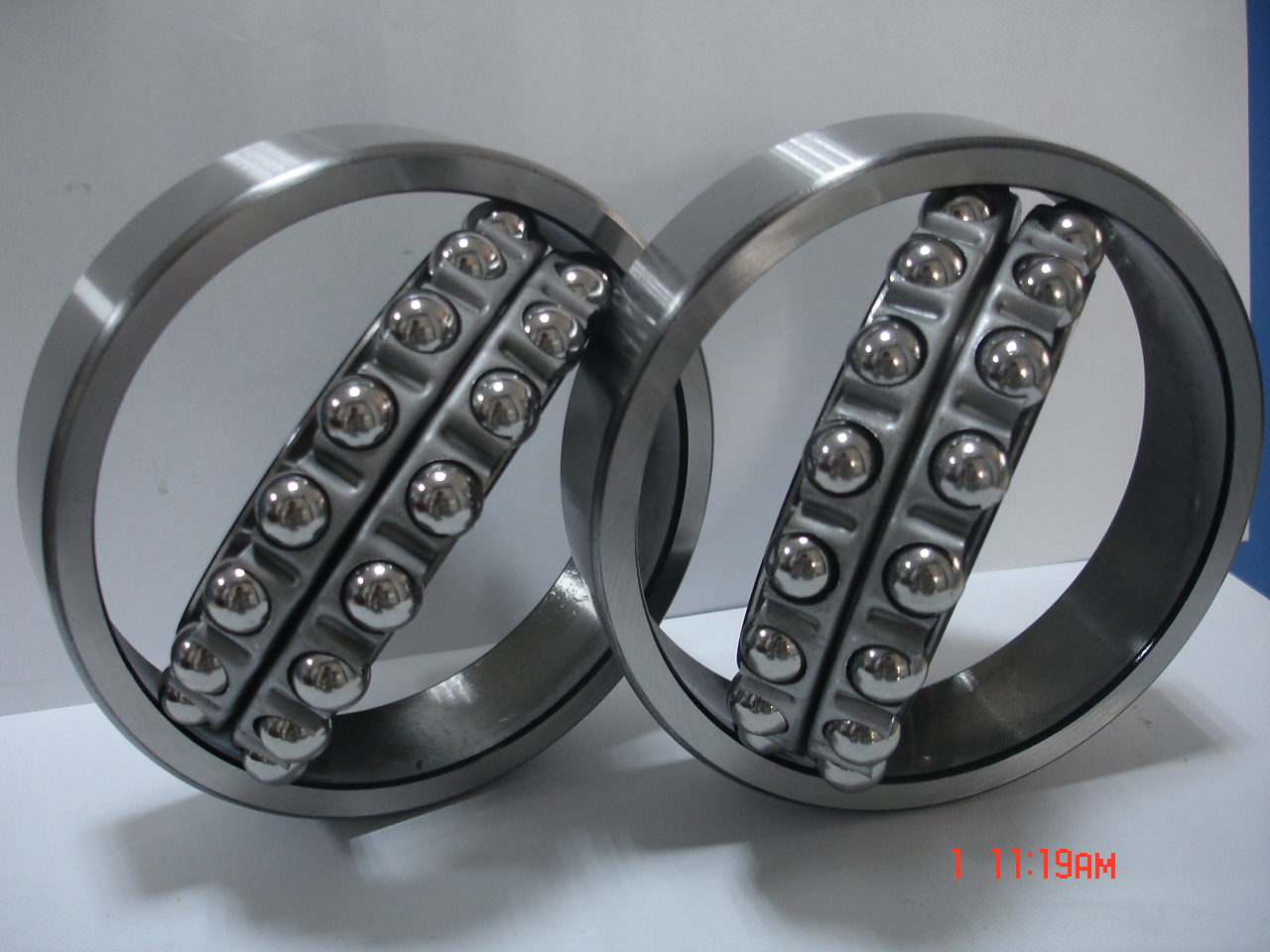 self-aligning ball bearing