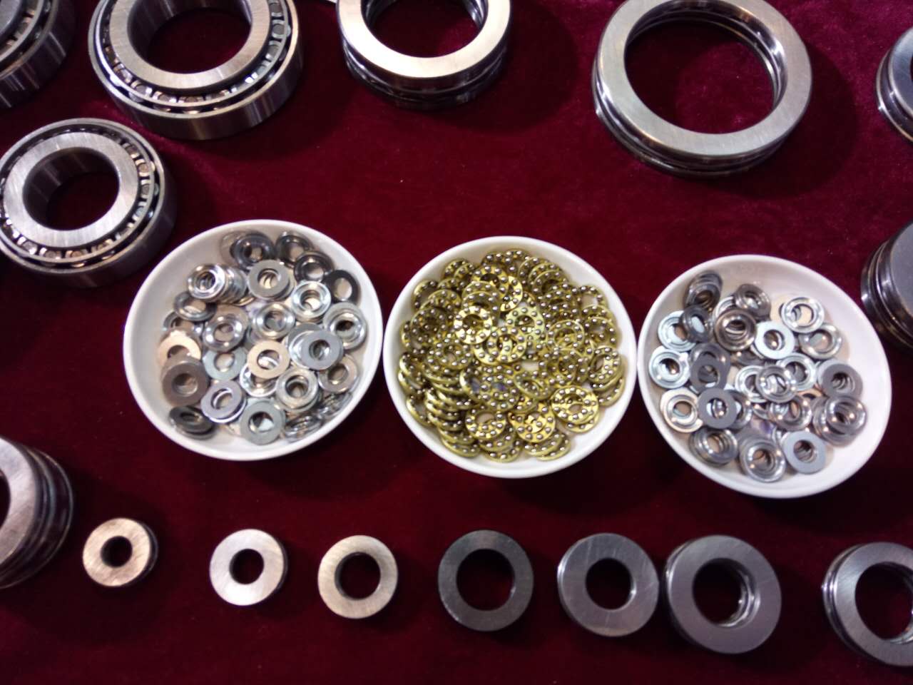 Thrust ball bearings 51100