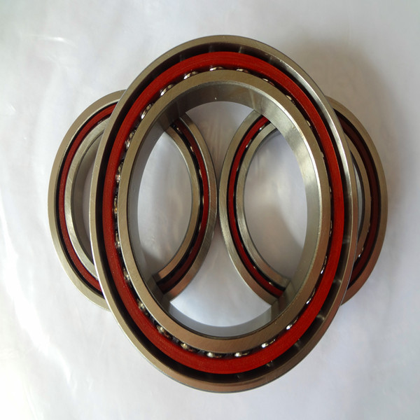 Super precision P4 class angular contact ball bearing 71822CD/P4