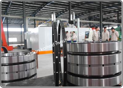 Four-row tapered roller bearings