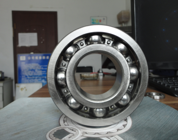 Deep groove ball bearing 6014