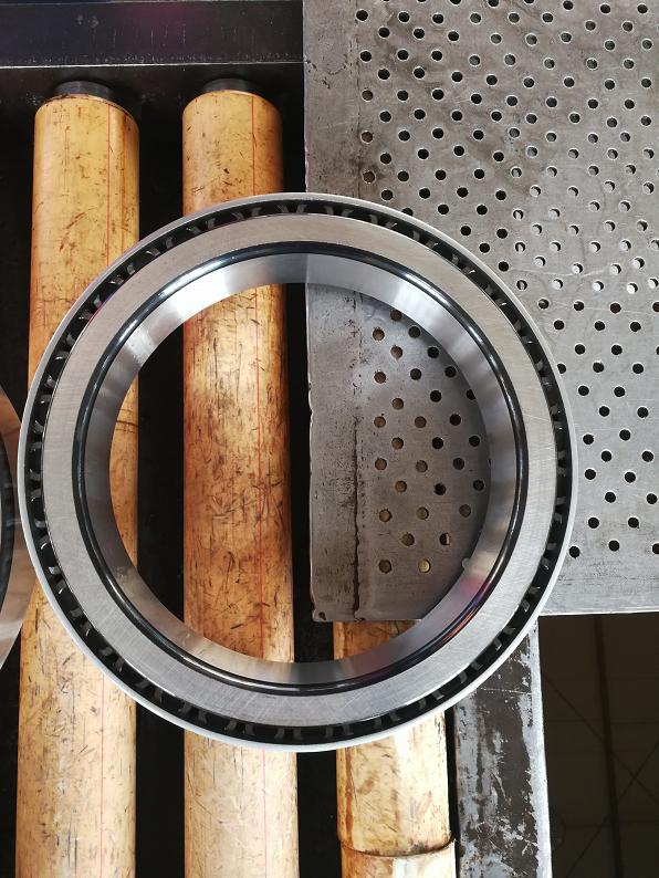 KM348449M-34810 P4 Tapered roller bearing