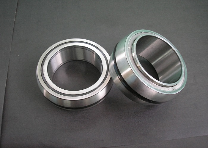 Full Complement heavy support rollers.