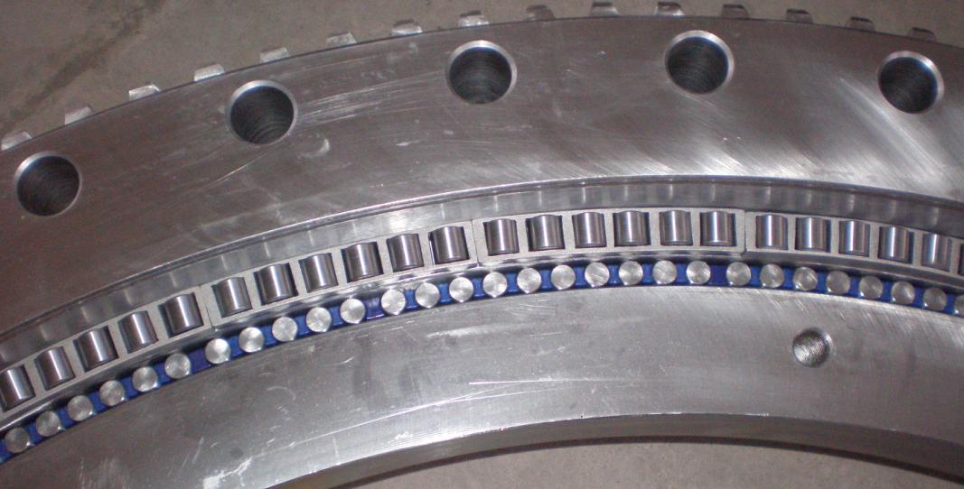 three row cylindrical roller slewing bearing