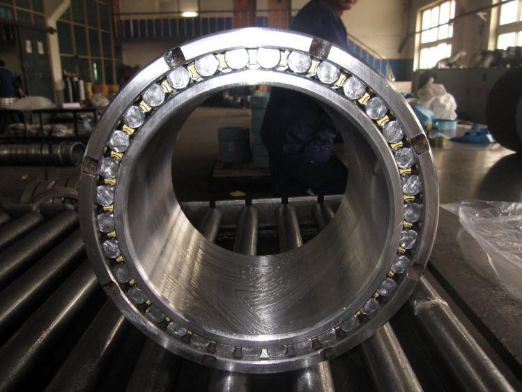 Four row cylindrical roller bearing FC223492