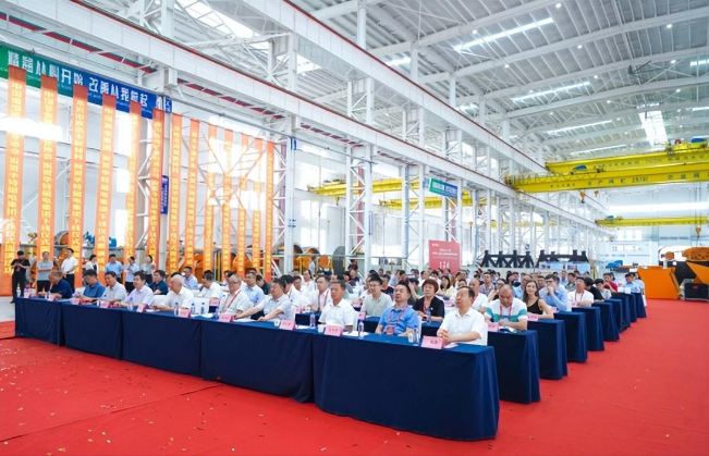 The grand opening ceremony of Walt Future Factory and the delivery ceremony of the world's largest slurry magnetic separator were held.png