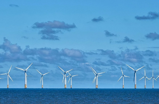 Puyang County held a signing ceremony for the integrated wind power main bearing system production base project.png