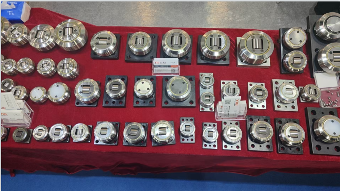 changzhou fangyi at guangzhou bearing exhibition3.png changzhou fangyi at guangzhou bearing exhibition3.png