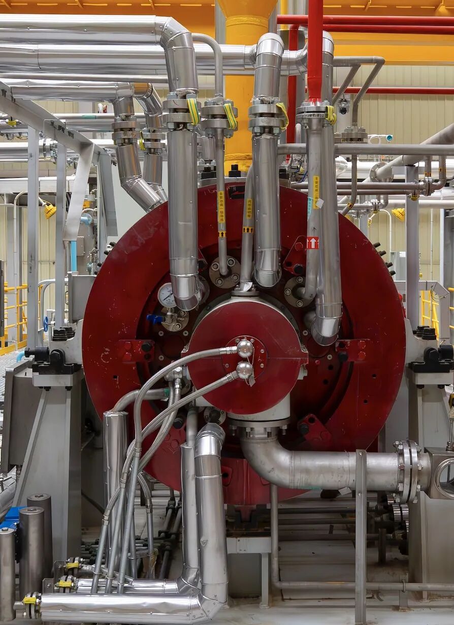 Motor + speed-increasing gearbox + low-pressure cylinder + high-pressure cylinder configuration of Yaha gas storage injection compressor system